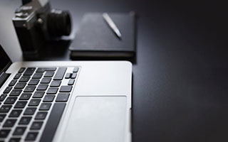 开云部门-中国32金暂列金牌榜首 上快手近距看杨倩奥运金牌